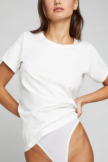 The perfect white tee