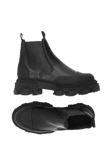 Low Chelsea Boots | Black (V1)