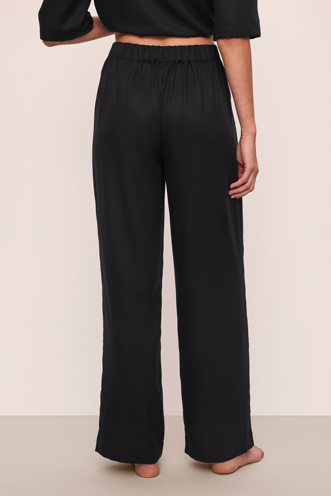 Tencel Woven Relaxed Trouser | Black
