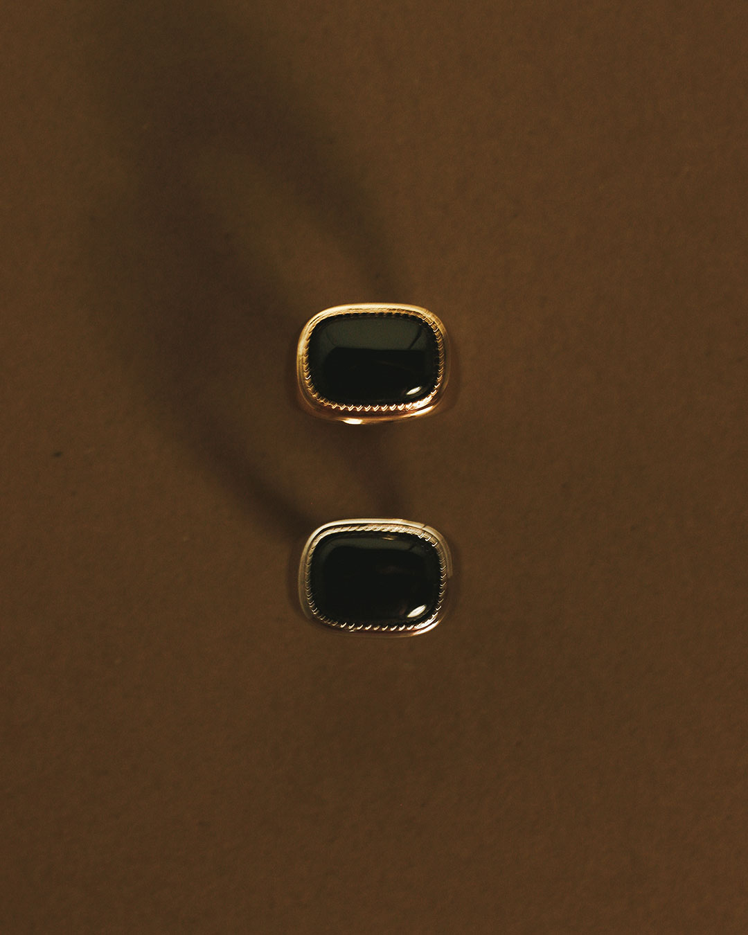 The Midnight Mesa Signet Ring | Black Agate | Gold