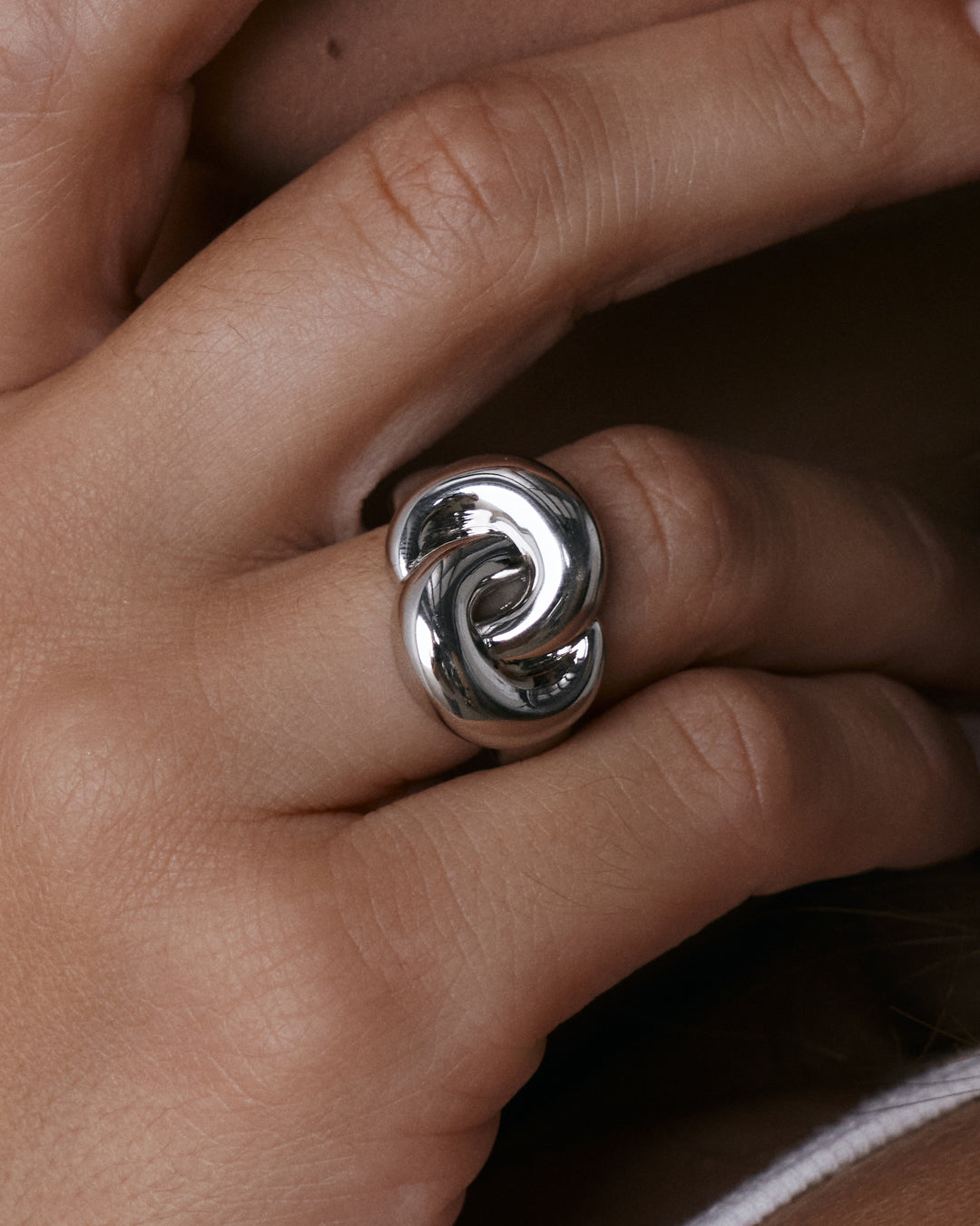 The Solstice Knot Ring | Silver