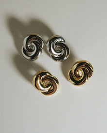 The Solstice Knot Studs | Gold