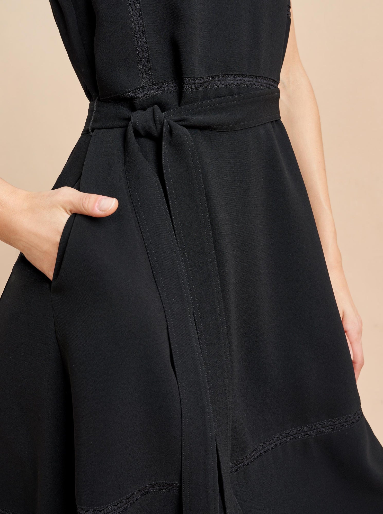 Marlien Dress | Black