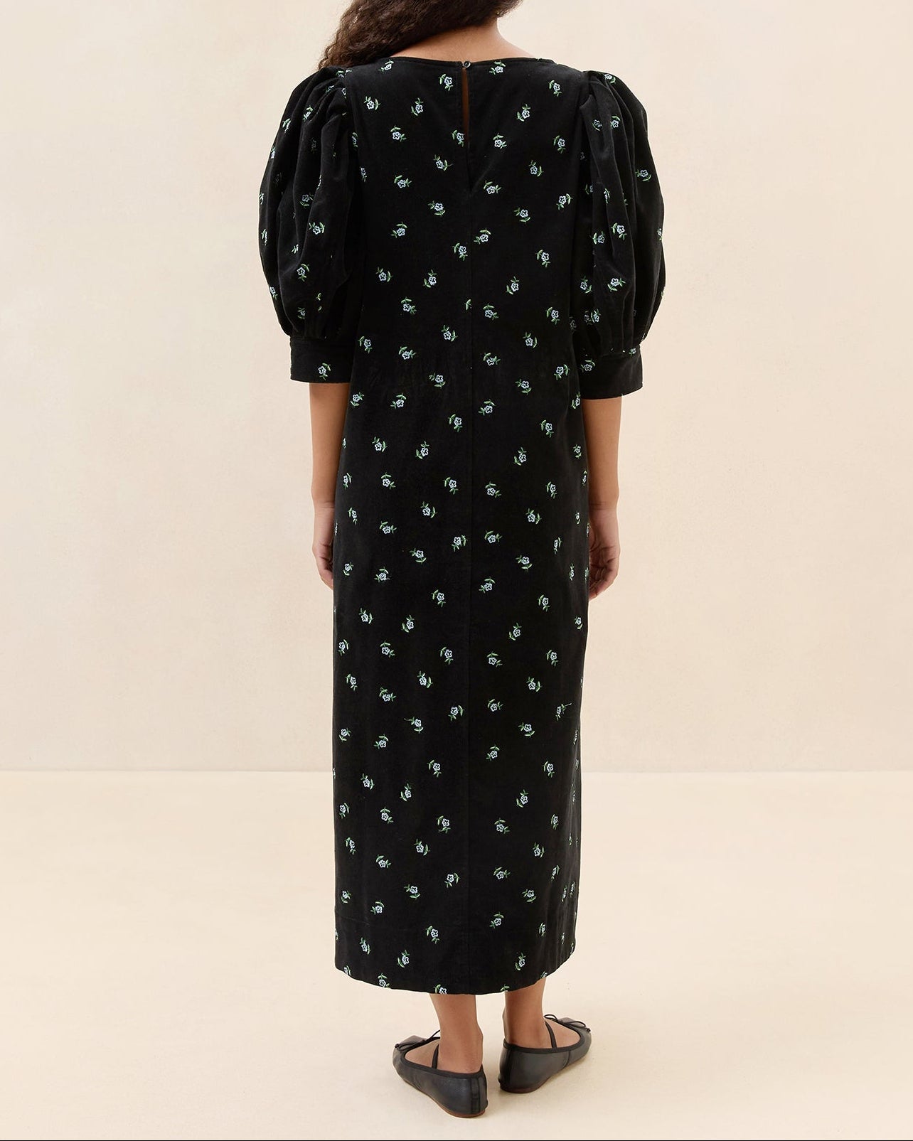 Color: Black Floral