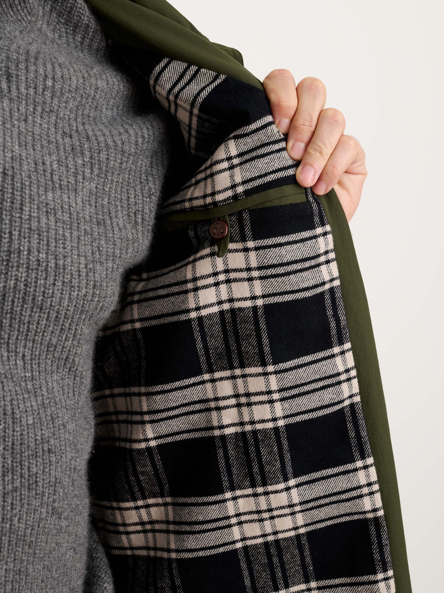 Men | Irving Trench Coat | Water Resistant Nylon Army Olive