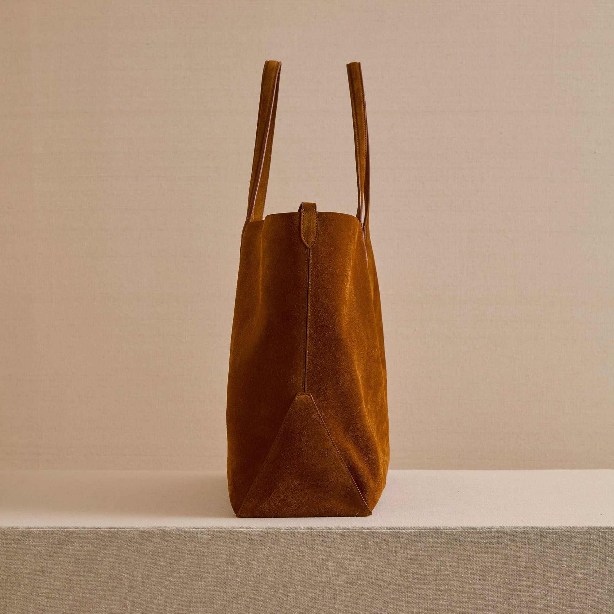 Eleanor 42 | Suede Honey