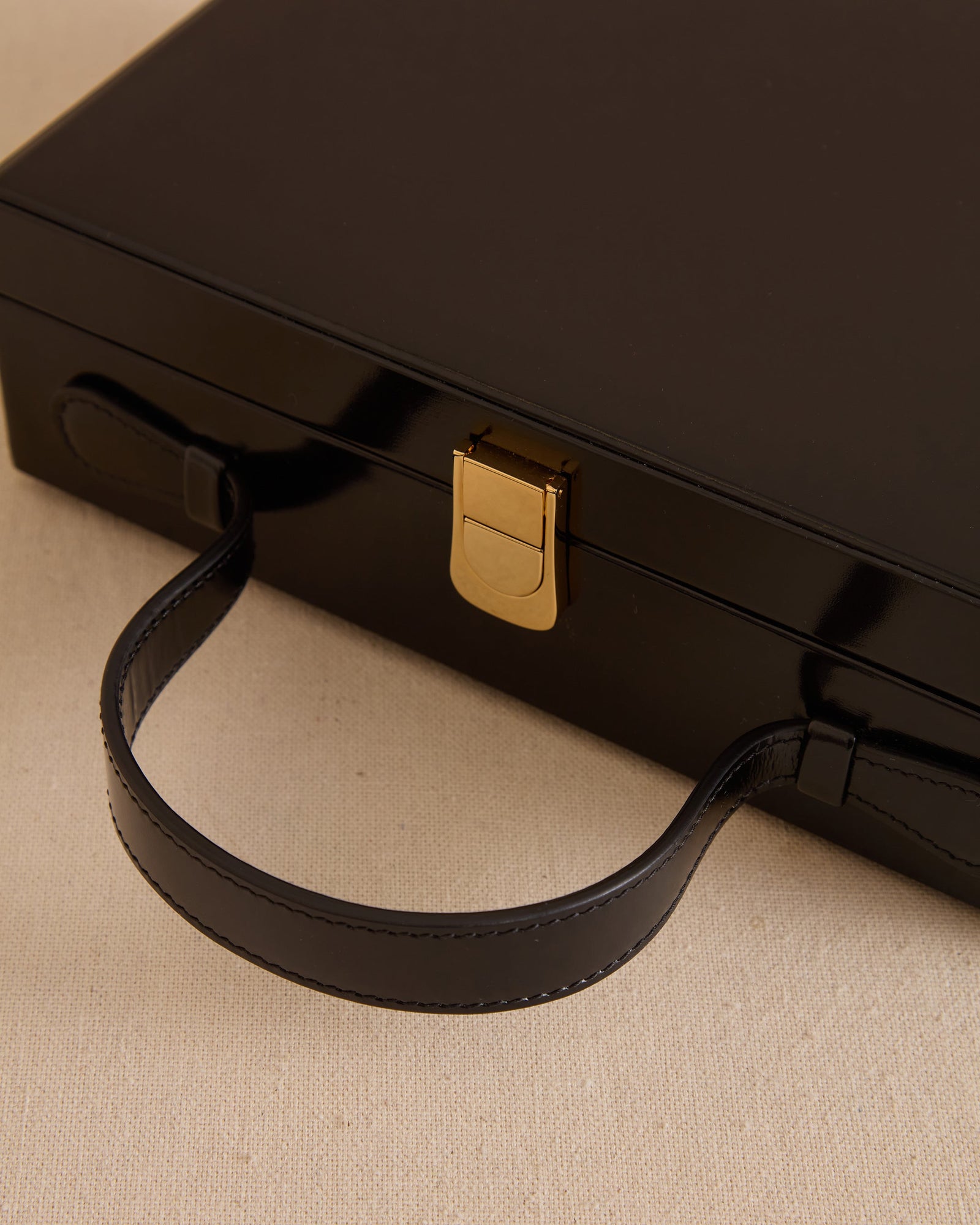 Rear Window Slim Case | Dover Box Black