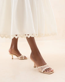 Color: Almond