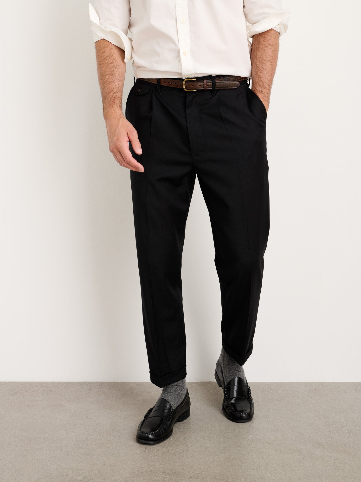 Men | Standard Pleated Pant | Italian Wool Gabardine Midnight