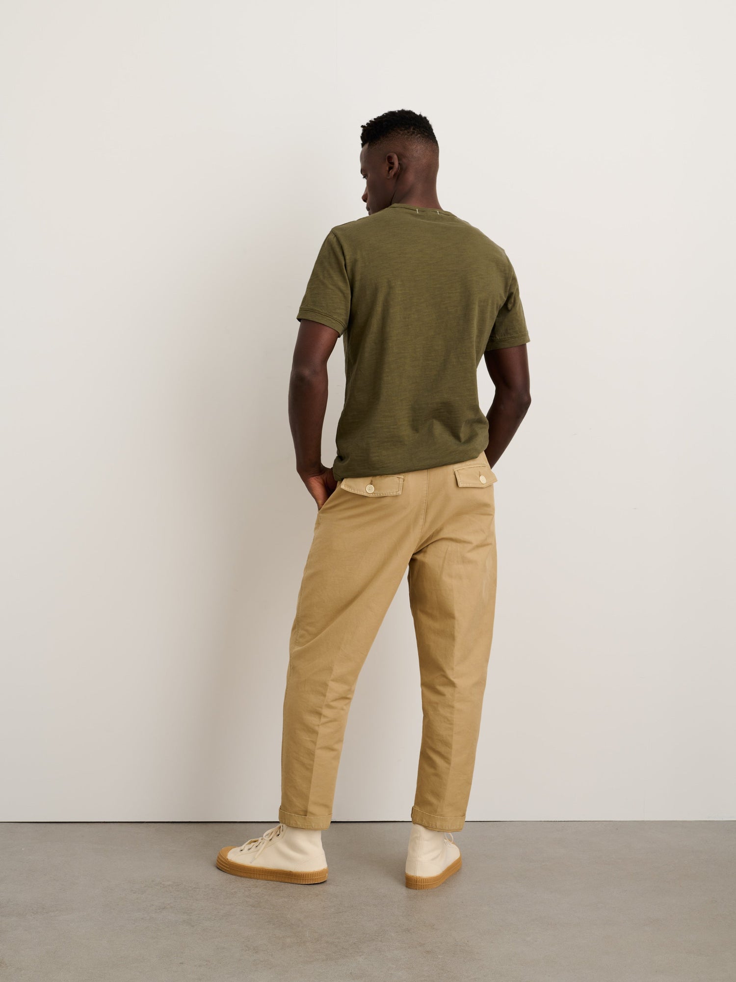 Men | Standard Pocket Tee | Slub Cotton Faded Deep Olive