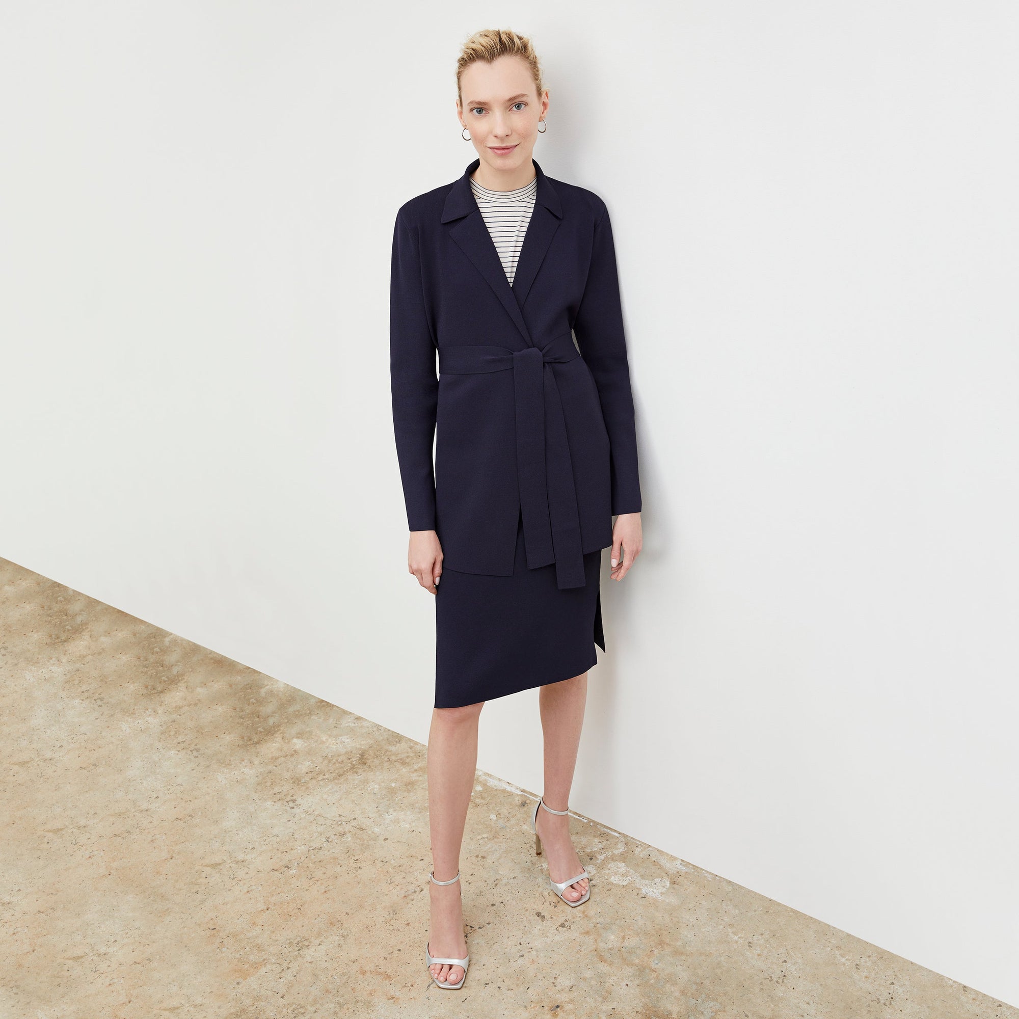 Front image of a woman wearing the Merritt Jardigan in Navy | Exclude