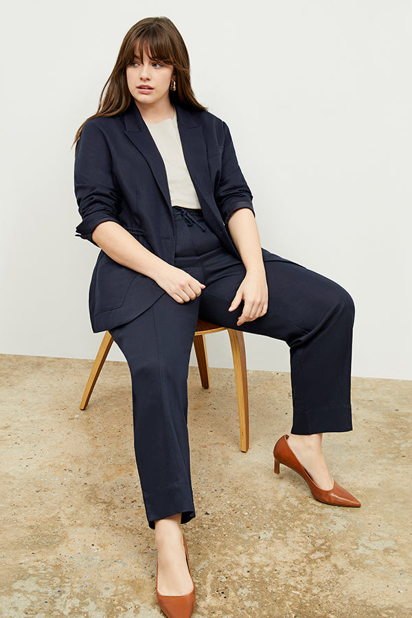 Front image of a woman wearing the Shane Pant - Everyday Twill in Night | Exclude
