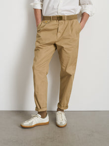 Men | The Standard Pleated Pant | Chino Vintage Khaki