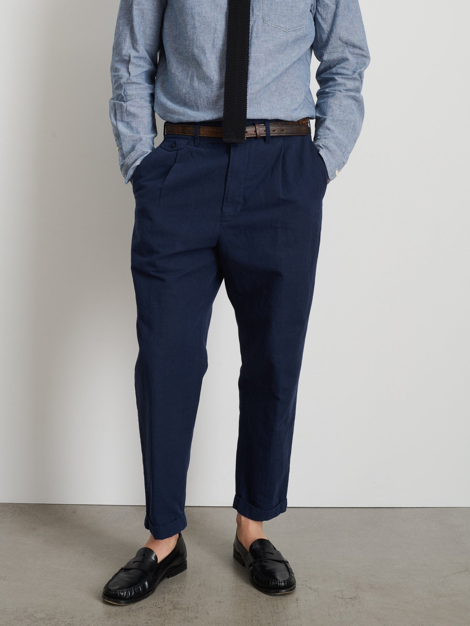 Men | Standard Pleated Pant | Cotton Linen Navy