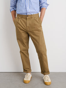 Men | Long Inseam Standard Pleated Pant | Chino Dark Khaki