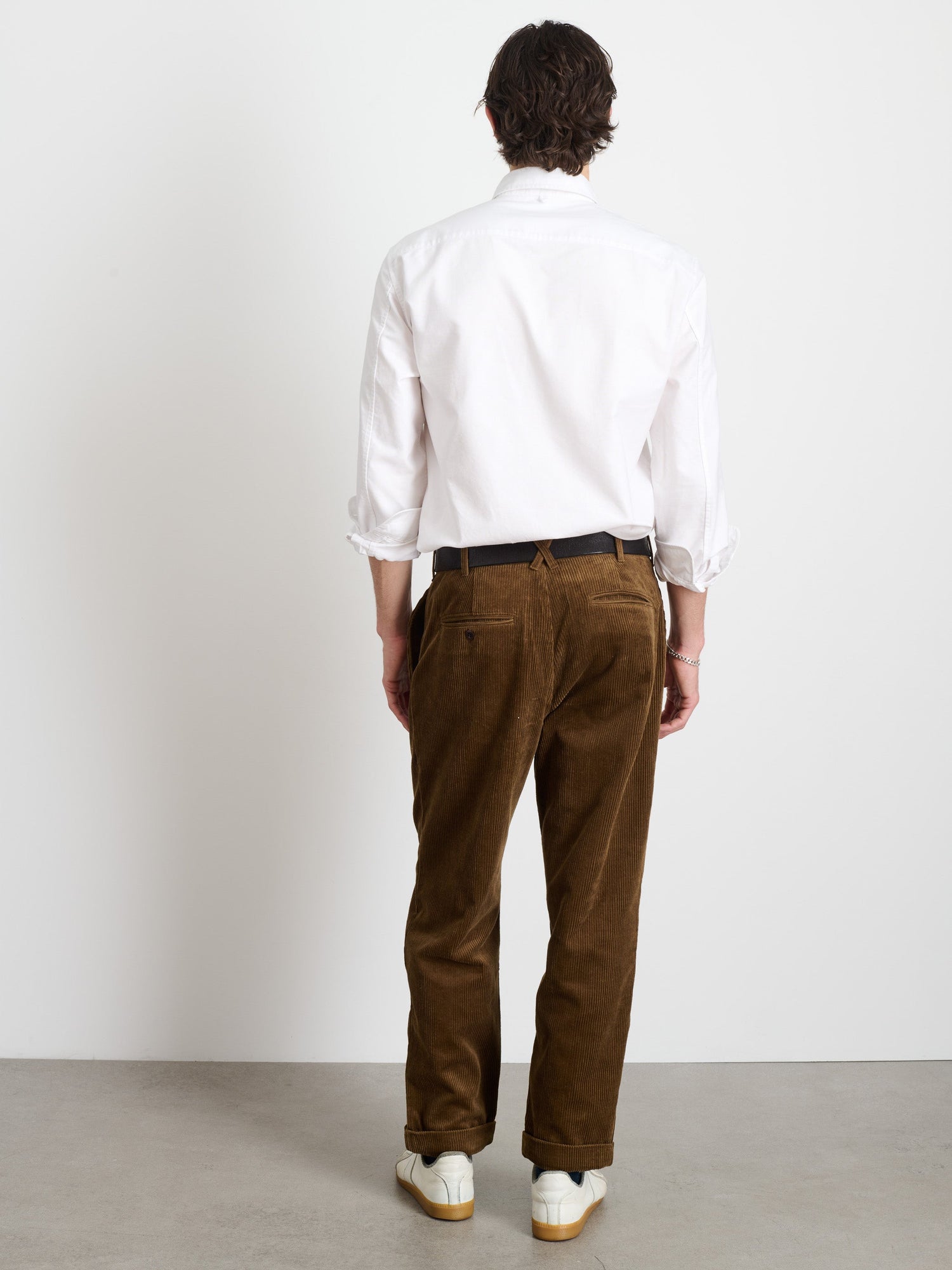 Men | Standard Pleated Pant | Corduroy Saddle