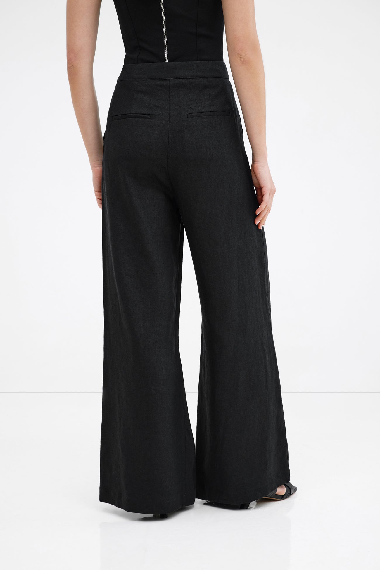Runa Pants | Black