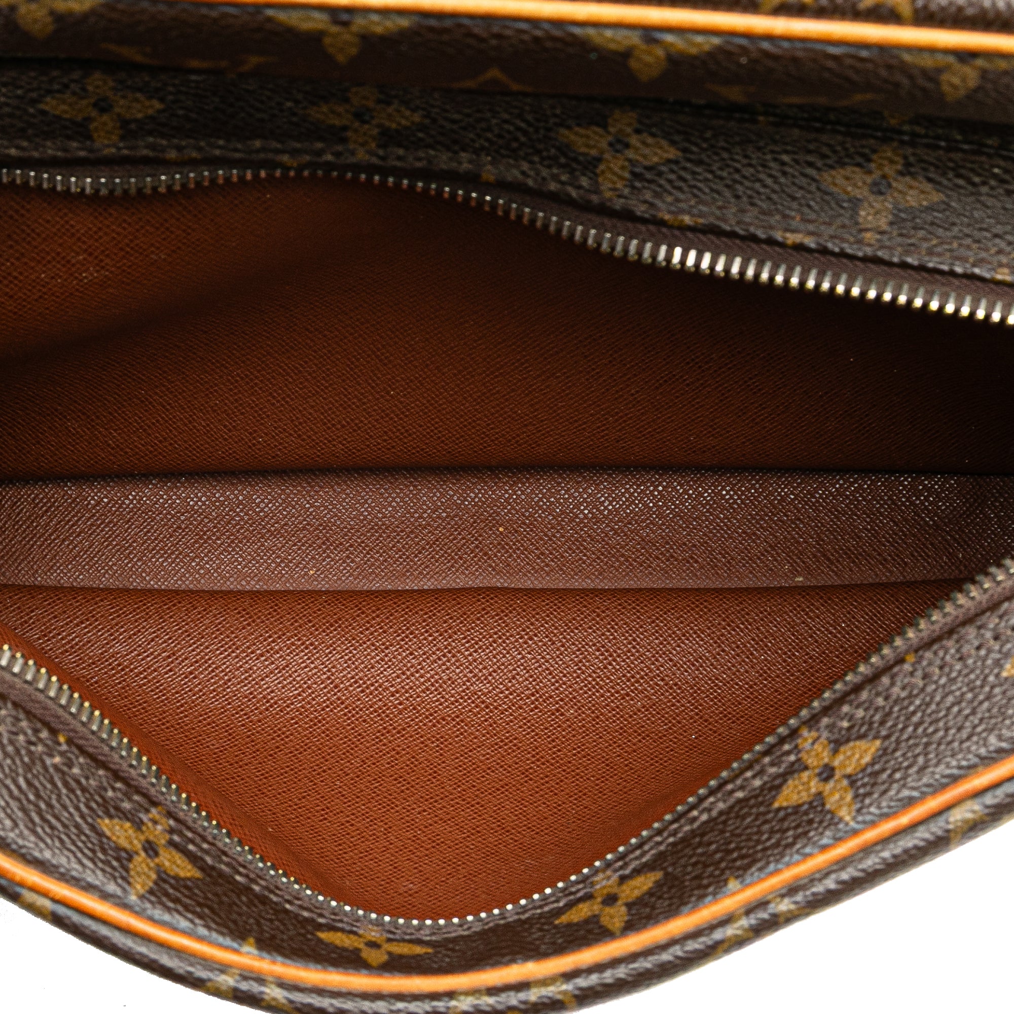 Louis Vuitton | Pre-Owned Monogram Nil Crossbody | Brown