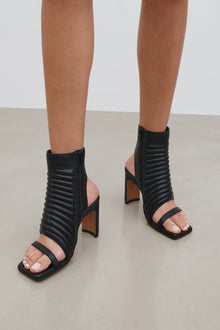 Tulla Heeled Sandals | Black