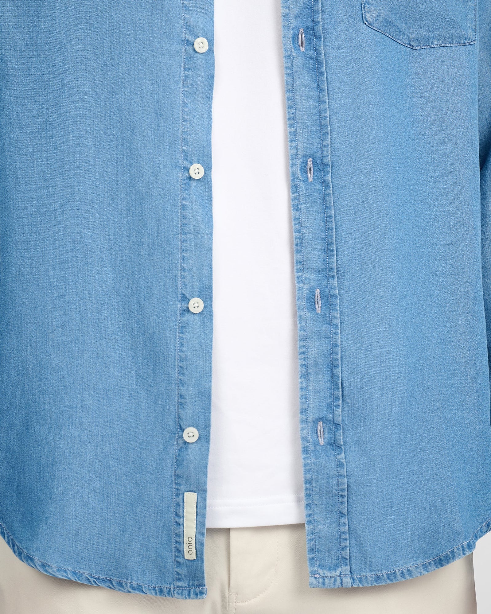 Mens | Denim Chambray Long Sleeve Shirt | Medium Chambray