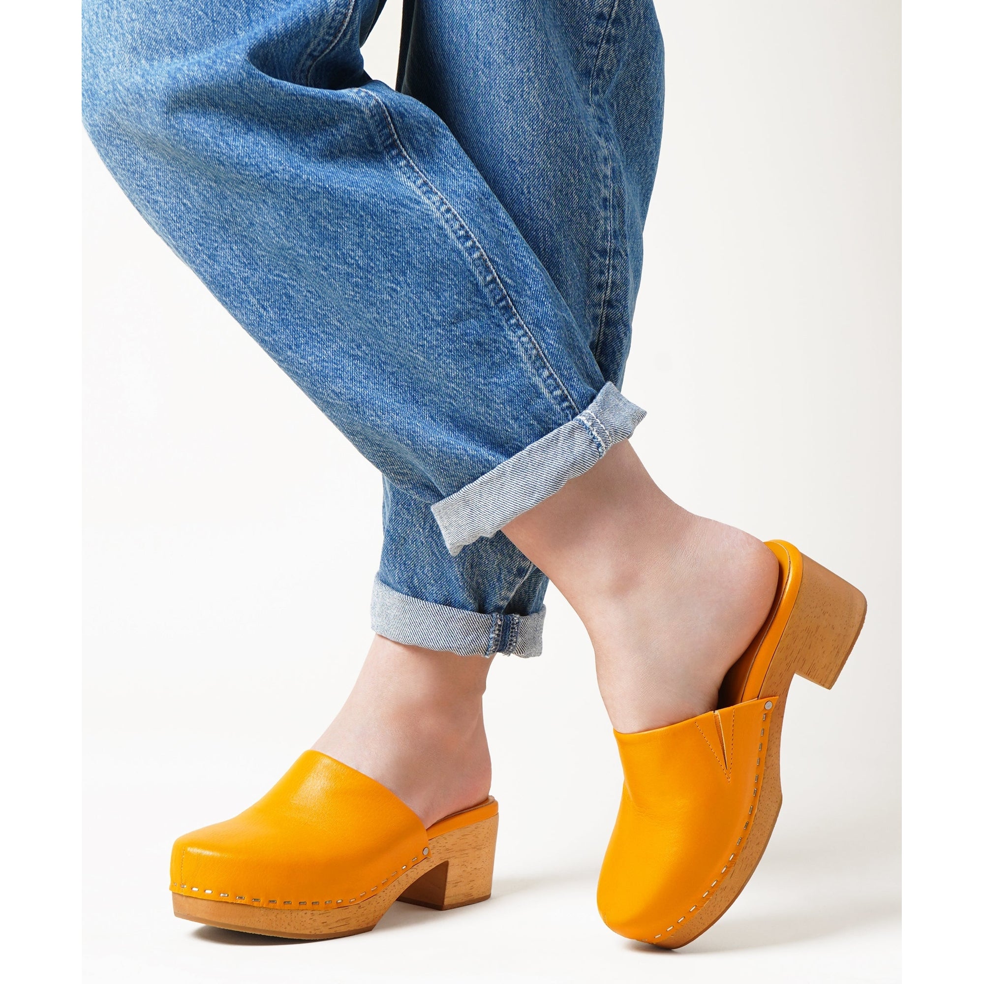 Martino Low Heel Wooden Clog | Yolk