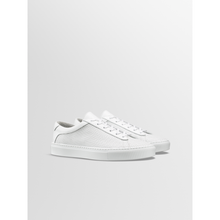 Men | Capri in Triple White Perforated