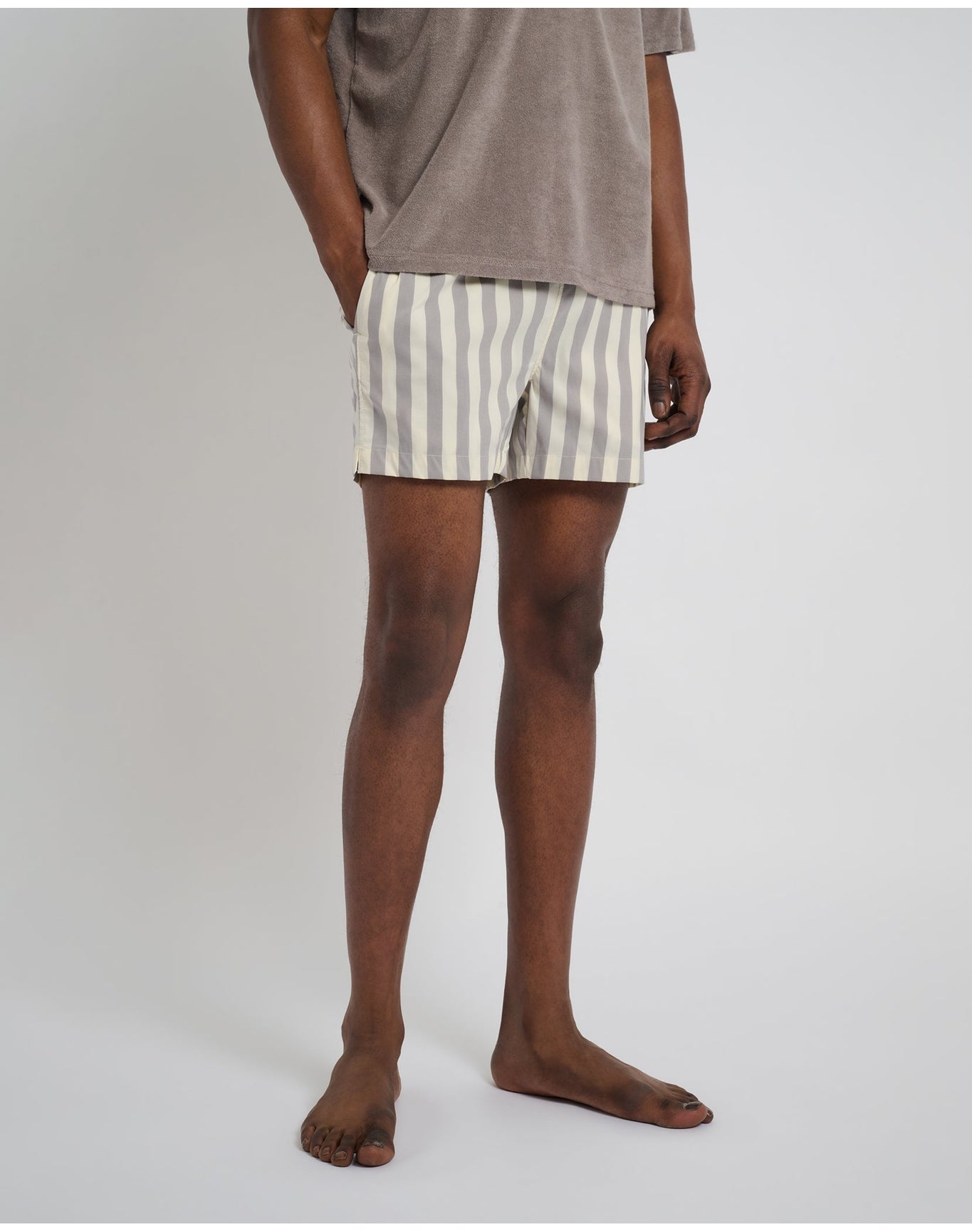 Men | Charles 4" Swim Trunk | Cinder Cream