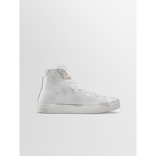 Men | Court in Chalk Perforated Distressed