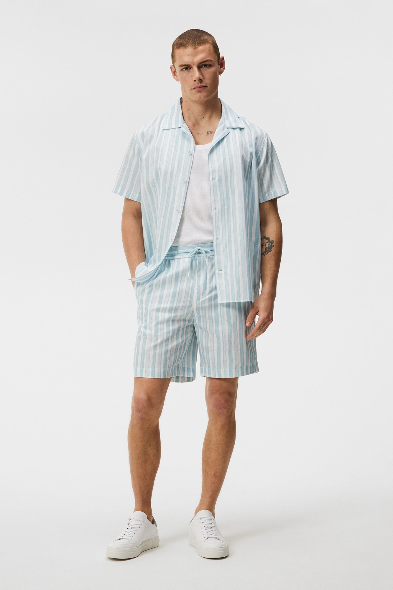 Men | Earl Painted Stripe Shorts | Drea | Dream Blue