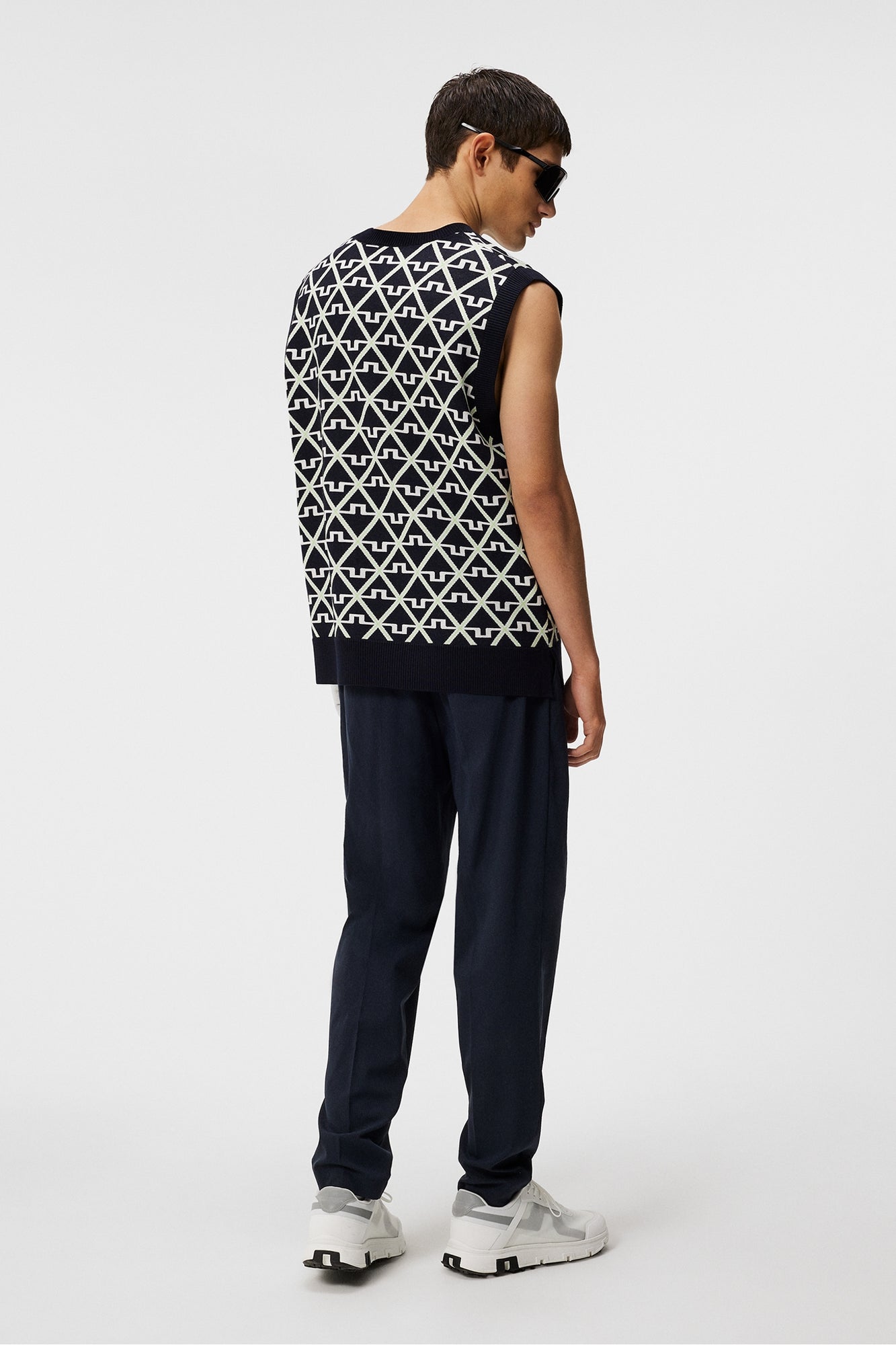 Men | Elian Knitted Vest | Geo JL Navy