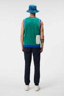 Men | Finely Knitted Vest | Proud Peacock