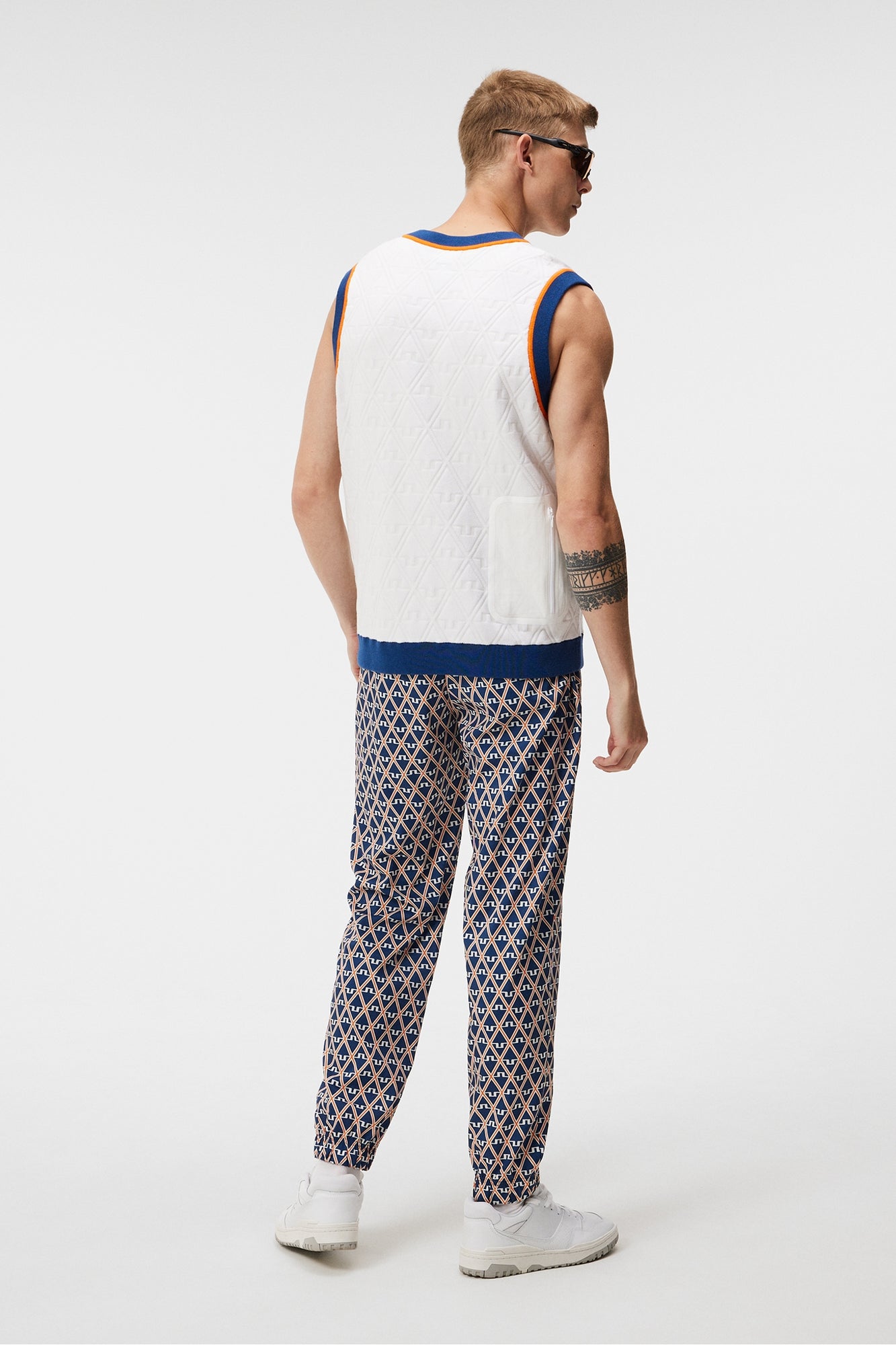 Men | Finely Knitted Vest | White