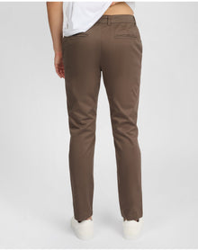 Men | Flat Front Stretch Chino Pant | Chestnut