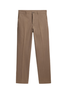 Men | Lois Twill Flex Pants | Walnut