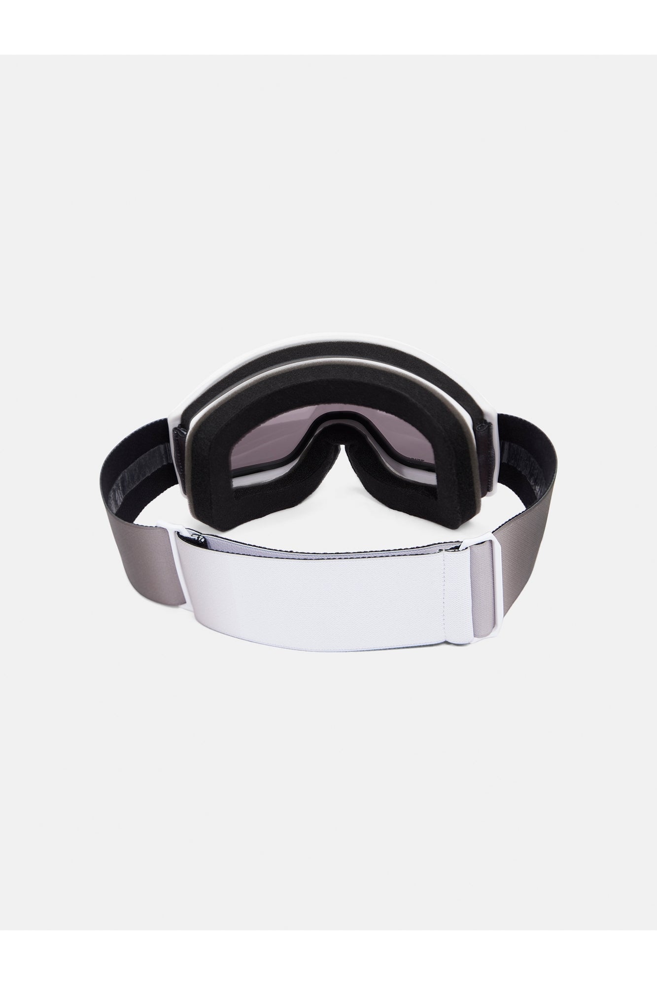 Men | Spektrutemplet | White