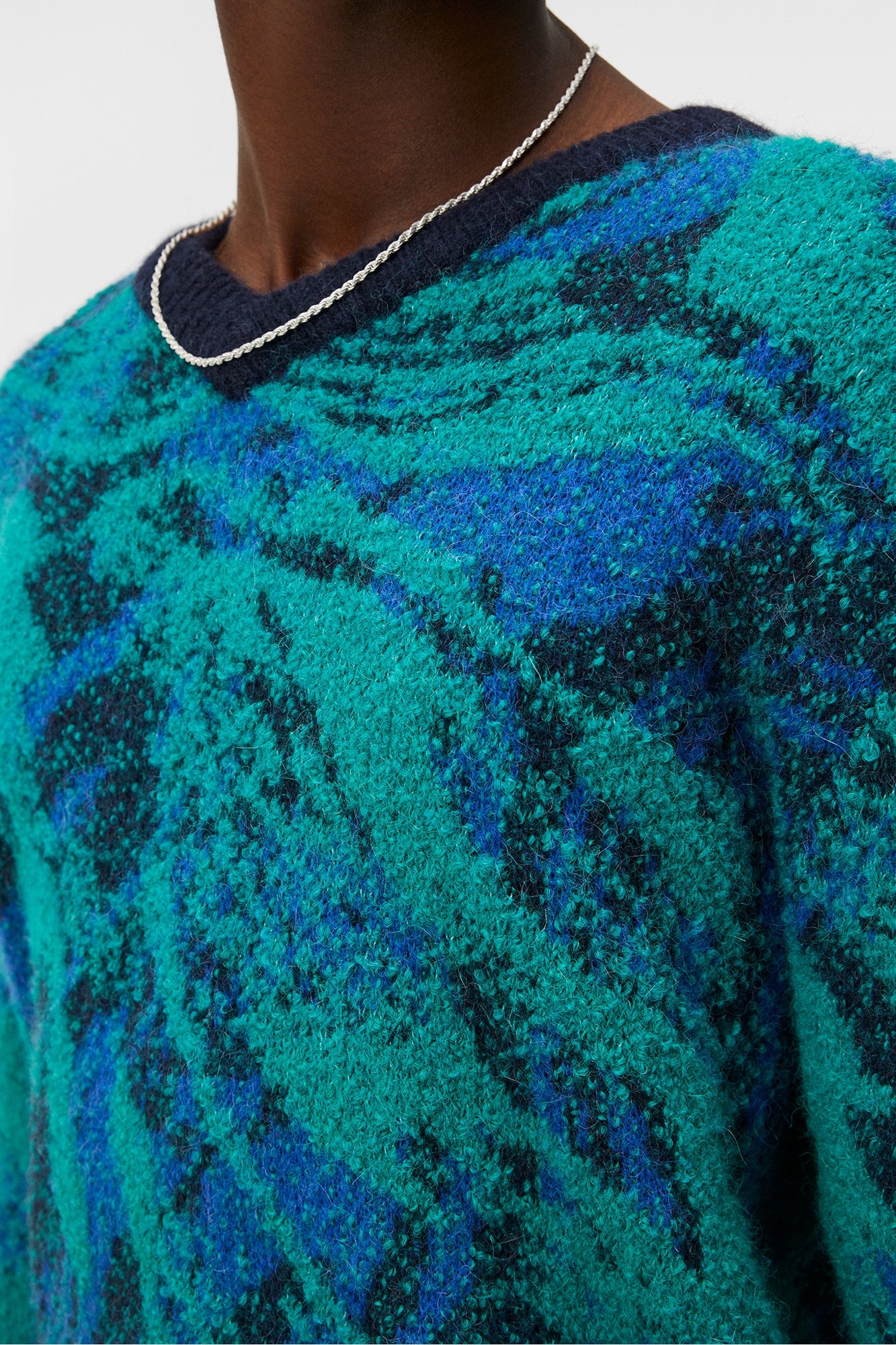 Men | Trestle Jacquard V-Neck | Navy Valley