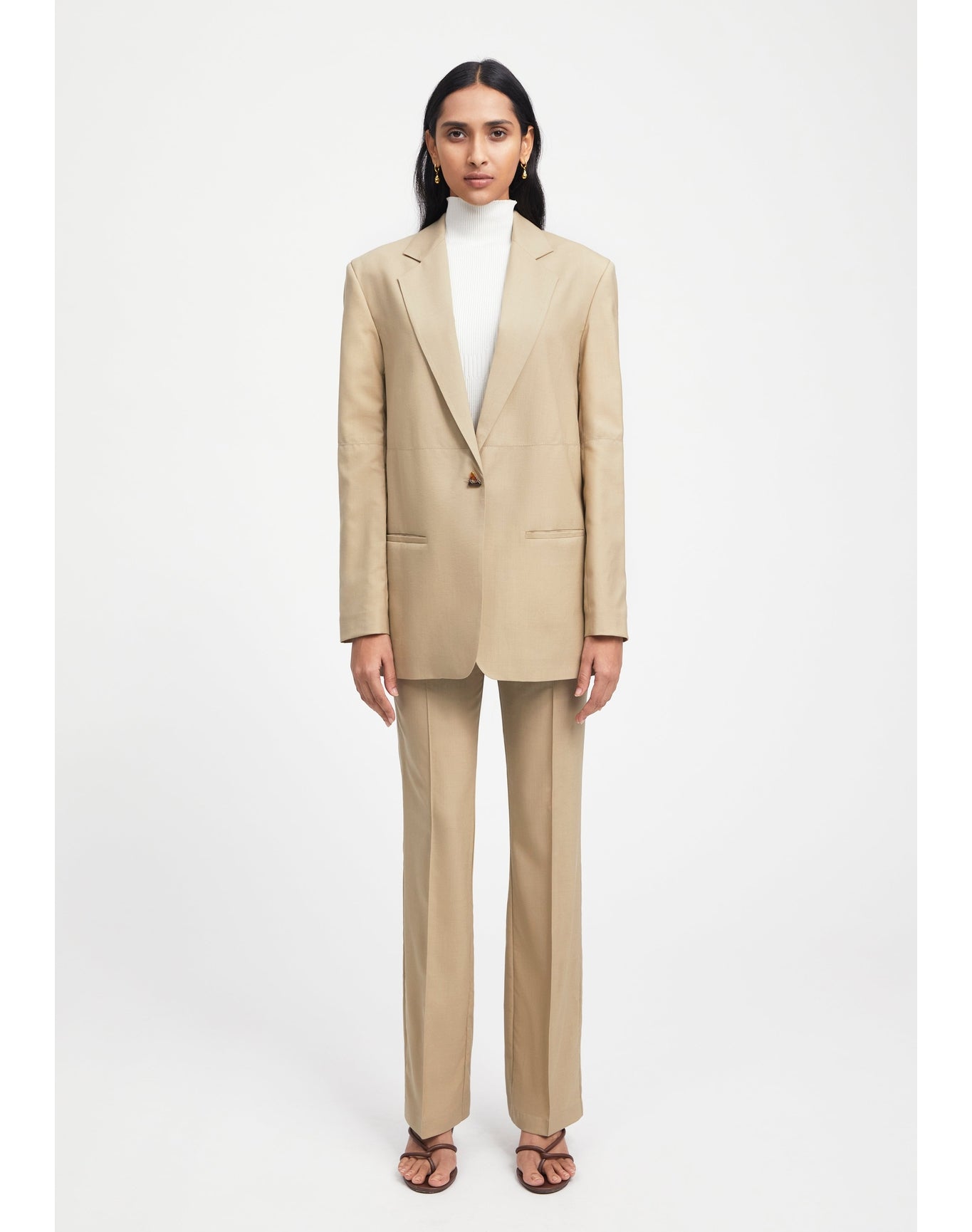 Mercedes | Classic Wool Boxy Blazer | Clay