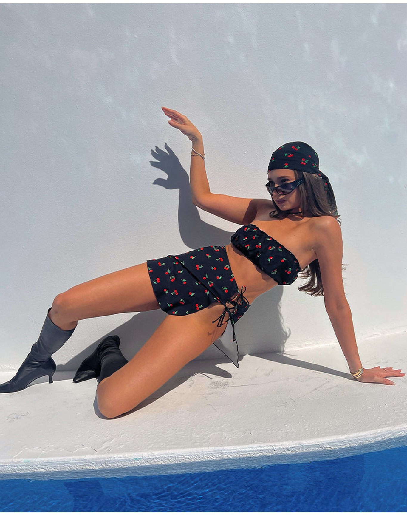 Mini Tie Cherries Sarong | Black