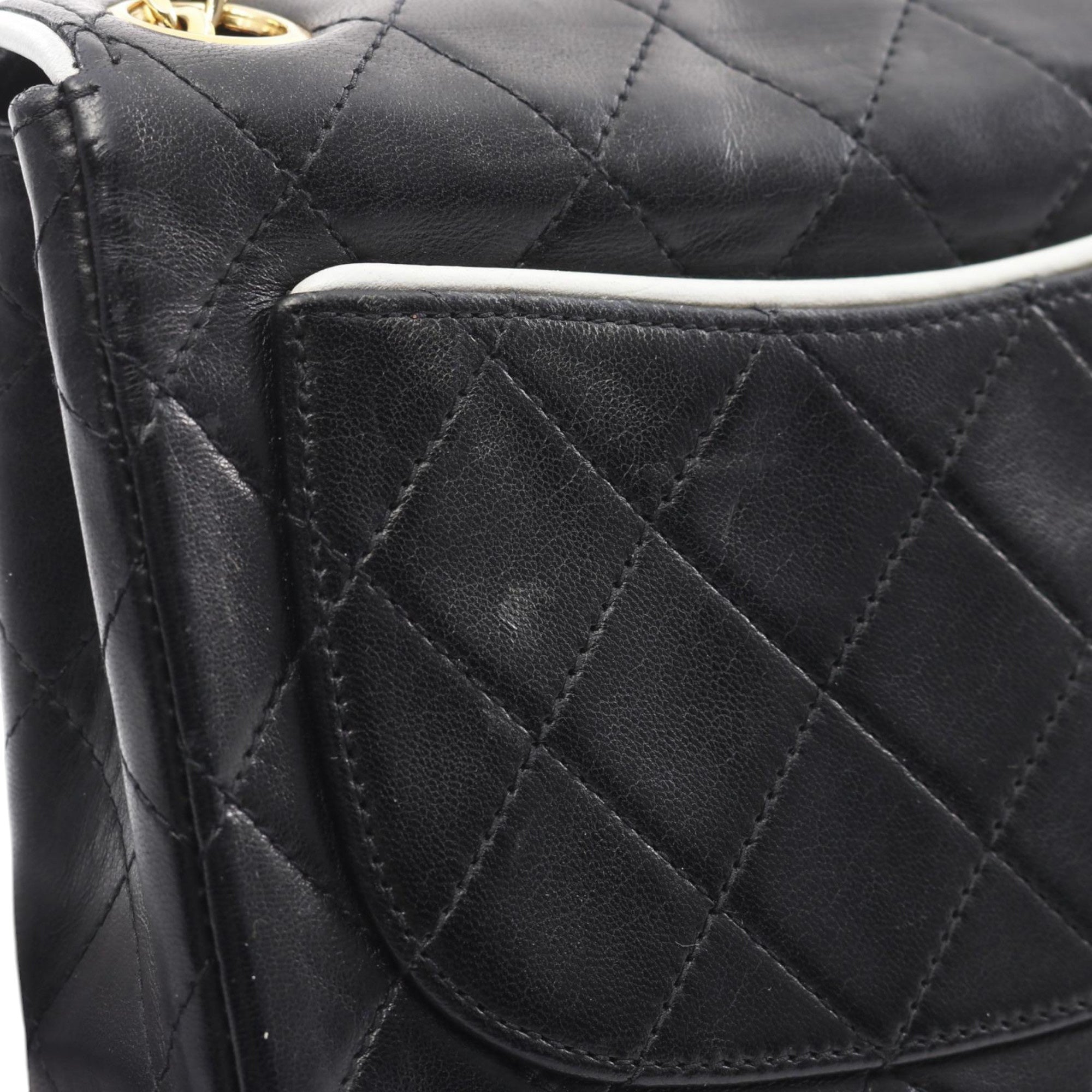 Chanel | Pre-Owned Mini Classic Quilted Lambskin Square Single Flap | Black