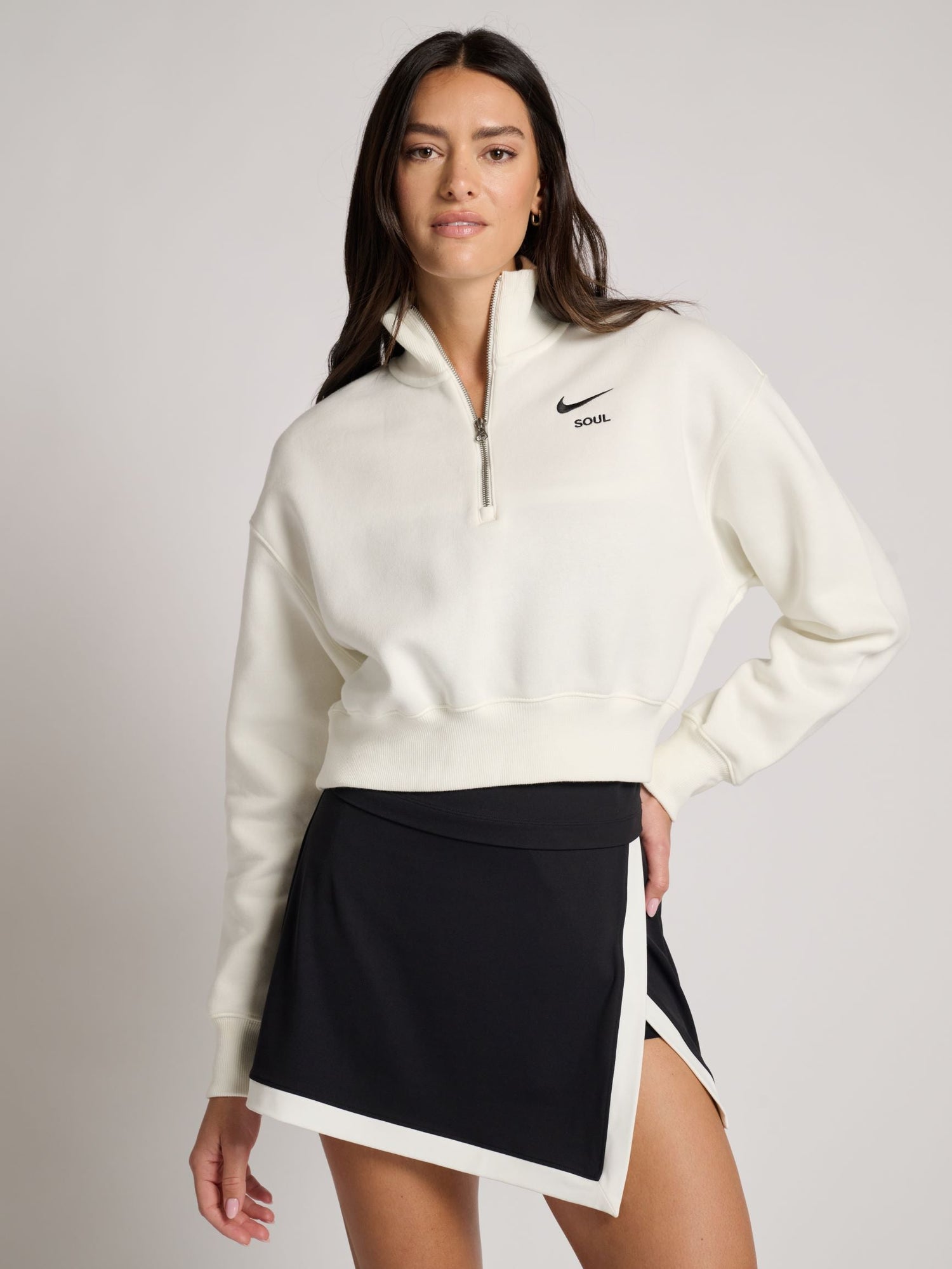Women | Nike | 1/2-Zip Cropped Sweatshirt | White/Black