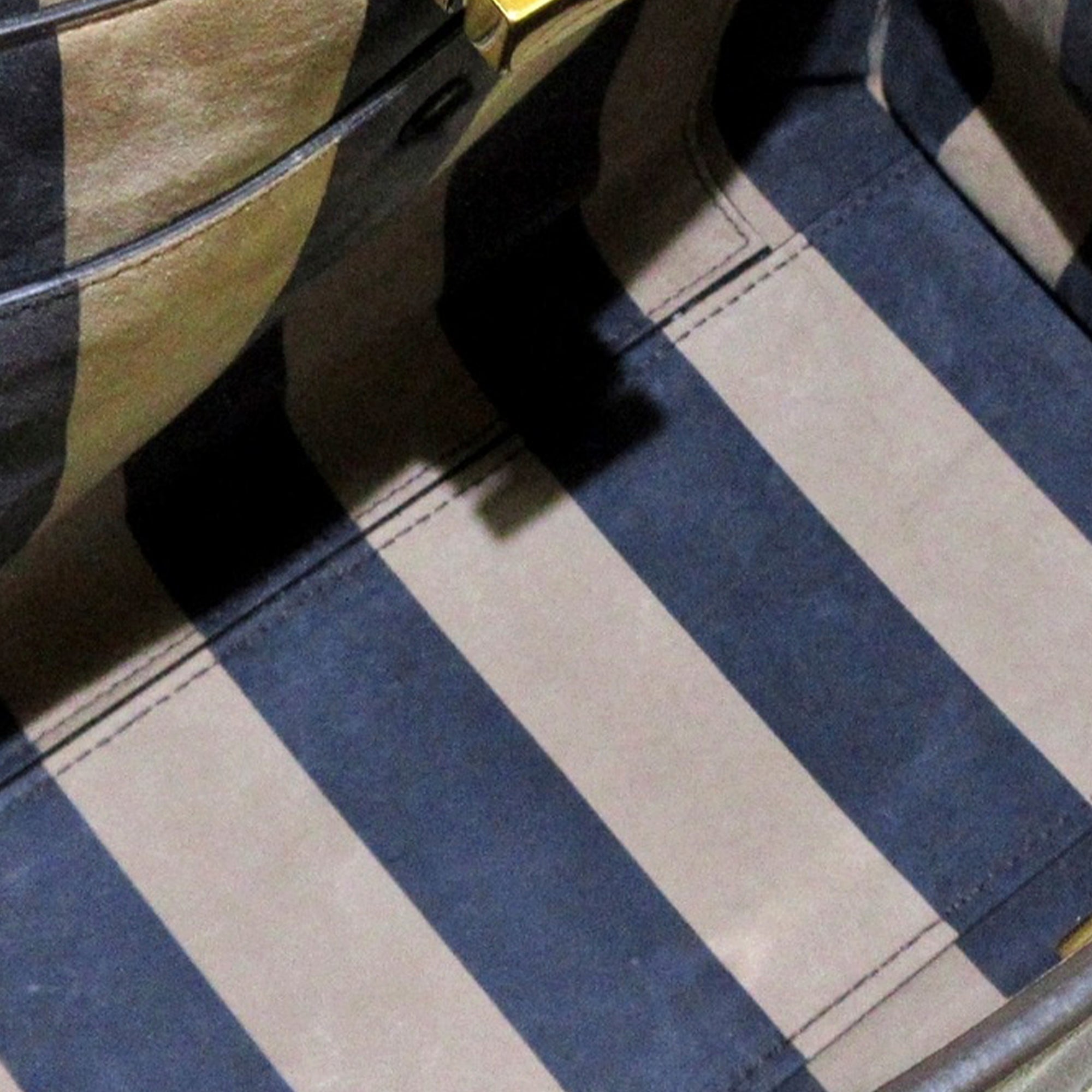 Fendi | Pre-Owned Peekaboo X Lite Medium | Black