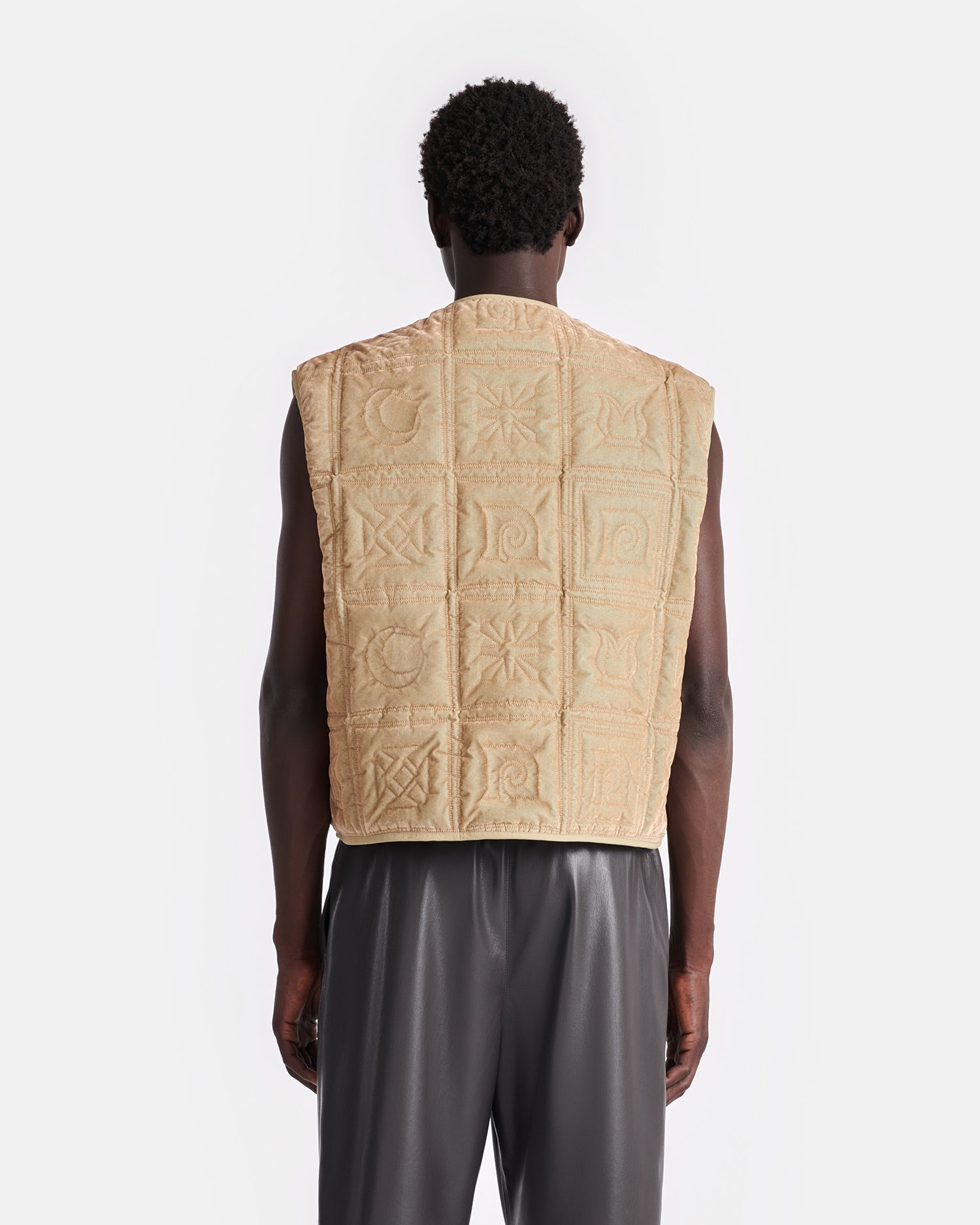 Elvio Quilted Tech-Velvet Gilet | Iridescent Khaki