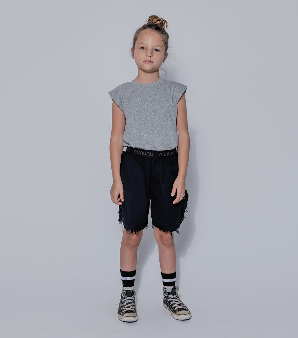 Kid | Airy Ruffled Shorts | Black