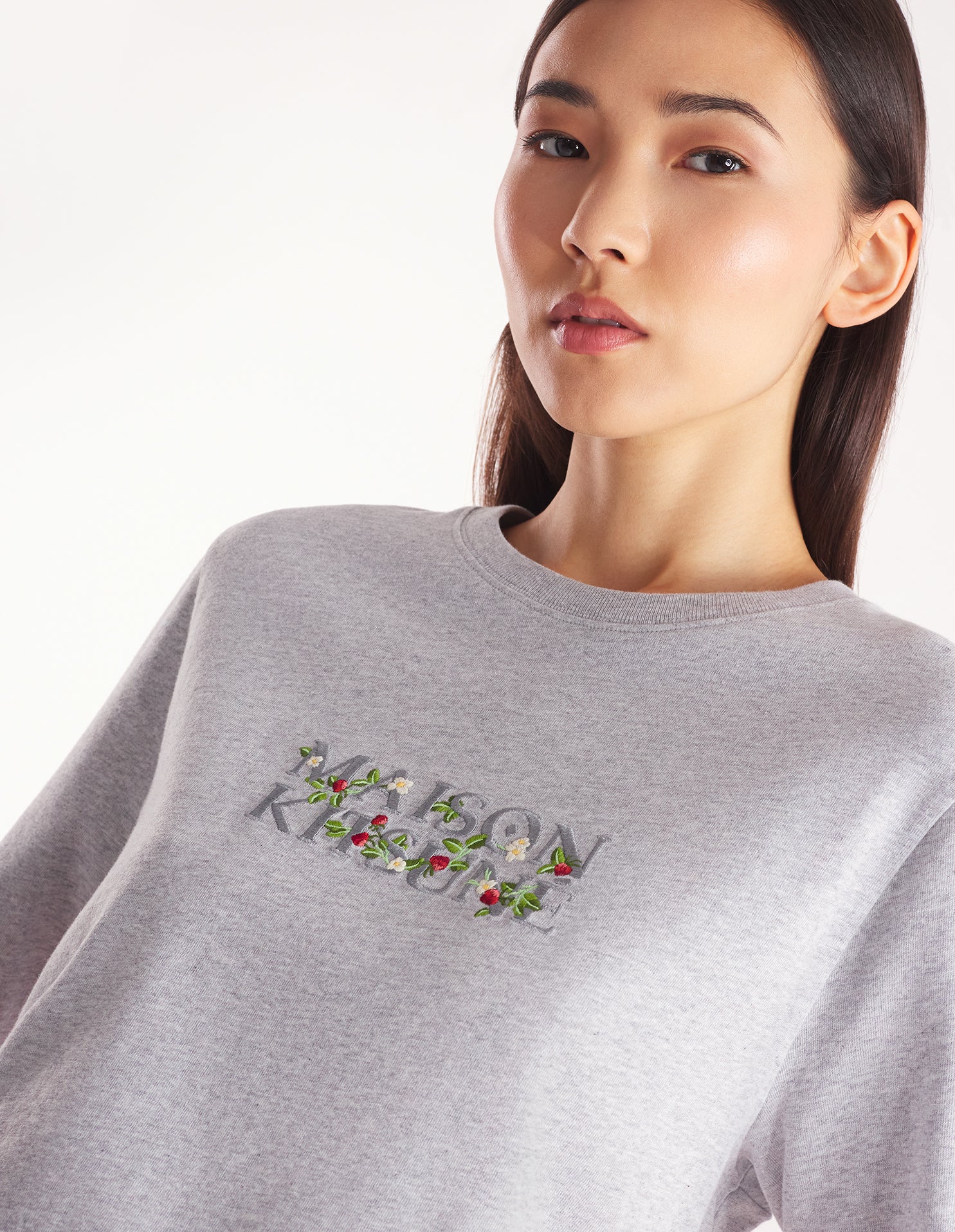 Womens | Maison Kitsune | Strawberry Leaf Short-Sleeve Comfort Cotton Tee-Shirt | Light Grey Melange