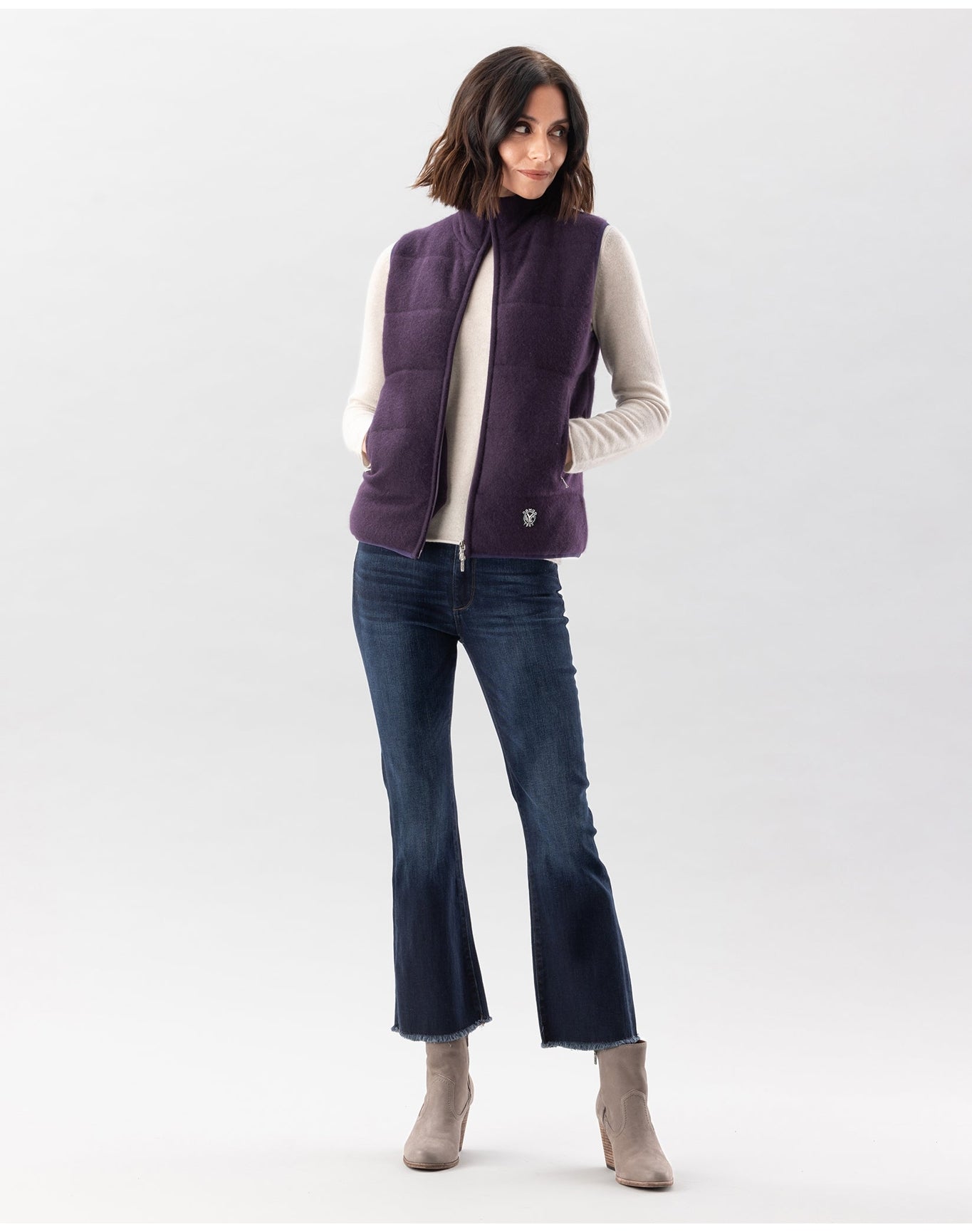 Nomad1942 | Unisex | Magnolia Quilted Vest | Currant