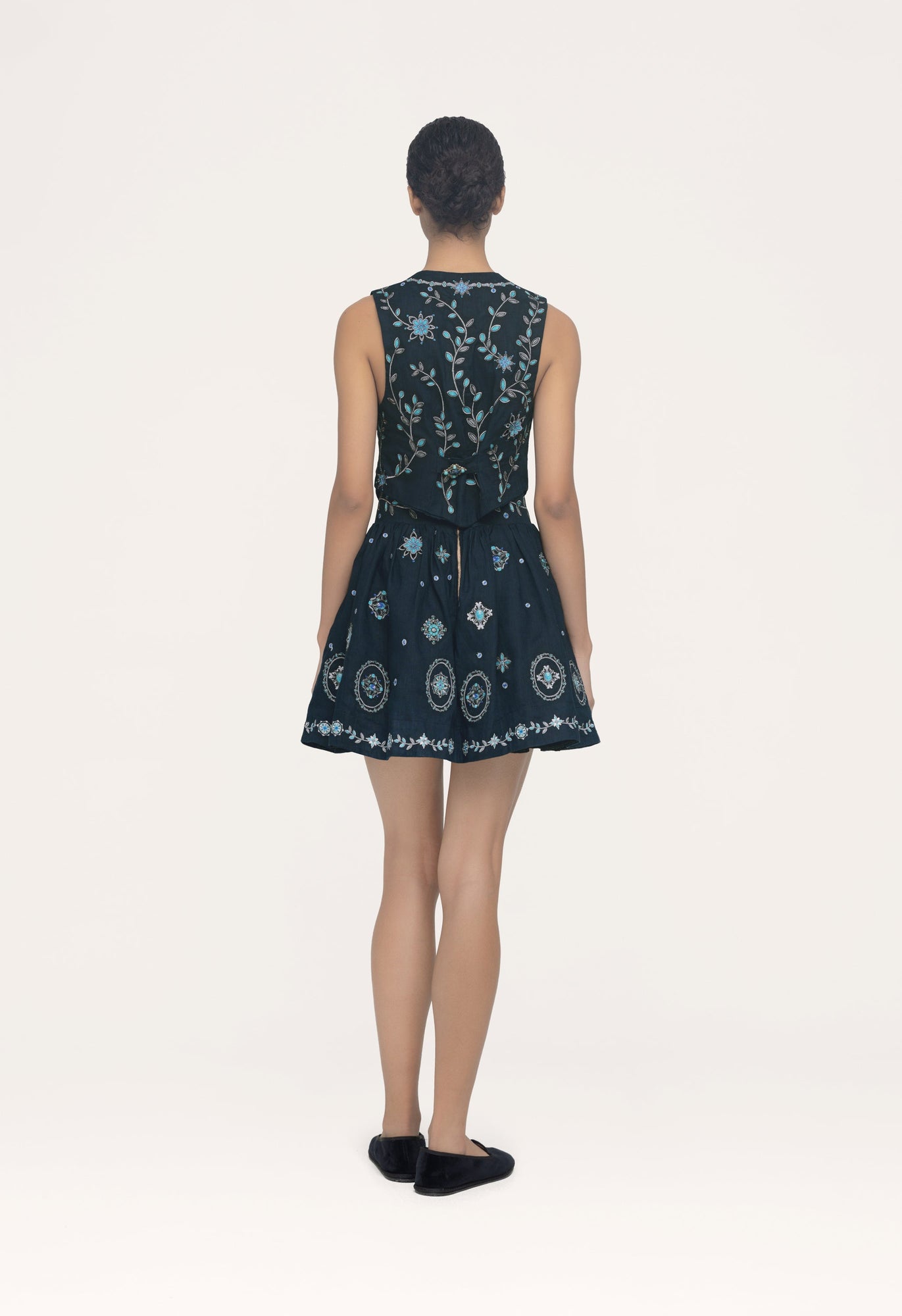 Nori-Relicario-Embroidered-Mini-Skirt-14229
