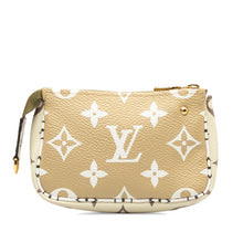 Louis Vuitton | Pre-Owned Monogram Giant Micro Pochette Accessoires | Green
