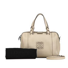 Loewe | Pre-Owned Leather Fusta 25 | White/Ivory