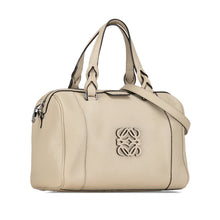 Loewe | Pre-Owned Leather Fusta 25 | White/Ivory