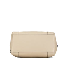 Loewe | Pre-Owned Leather Fusta 25 | White/Ivory